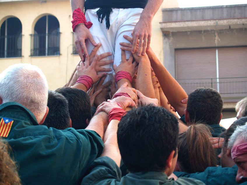 lonzeinfo's tweet photo. Diada castellera a la plaça Moreu https://t.co/THd6Z89X1a #CaldesdeMontbui #Castells #Escaldats #castellers https://t.co/VhsZgu7YhF