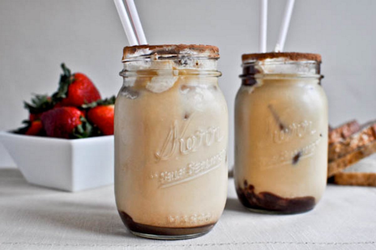 Summertime sweet tooth? Satisfy it with an ekobrew homemade iced mocha #summertime #sweettooth #satisfying #refreshing #ekobrew #icedcoffee