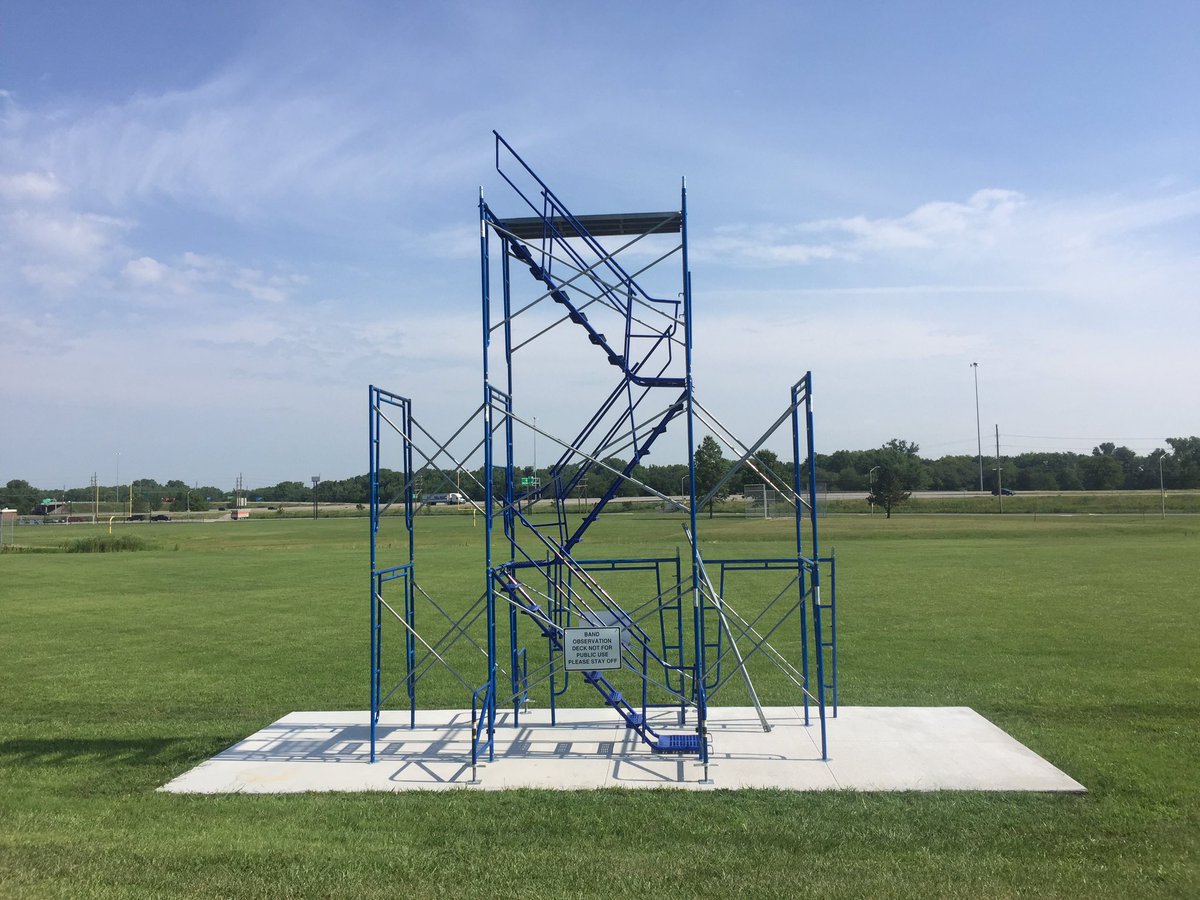 esuathleticband's tweet photo. Progress on the Marching Hornet Band Tower!! #Stingersgoingup #34footview #notdonejustyet https://t.co/H9UC2crXrJ