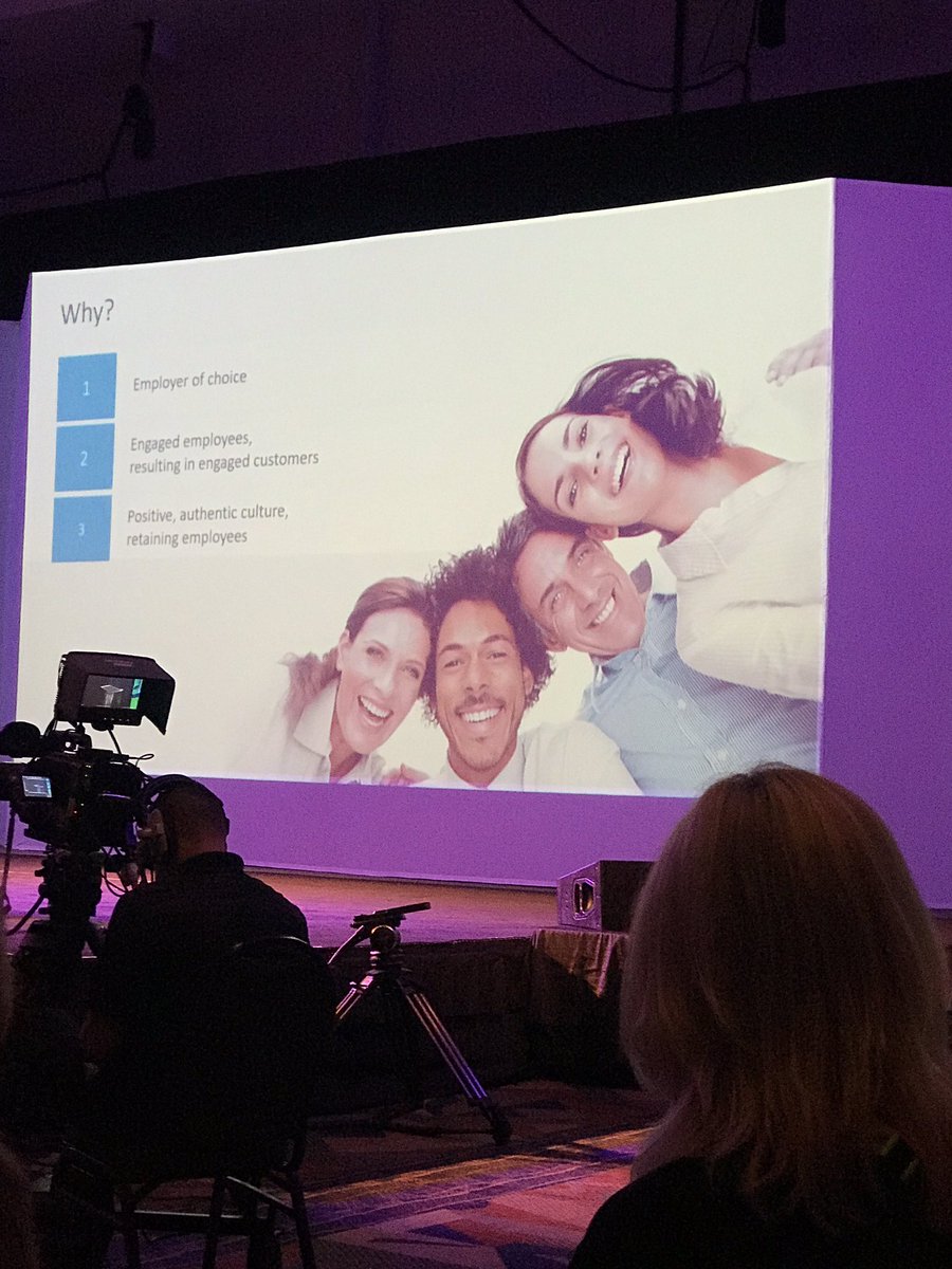 BarbaraBengtson's tweet photo. Mary Rosai of Schwab-through strengths created an authentic culture; you can be who you are! #CSS17 https://t.co/9RORJ95dWc