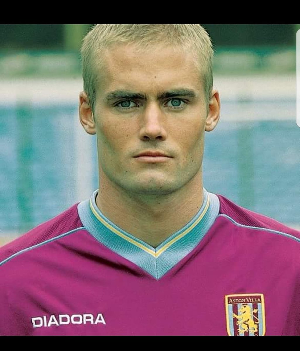 Loon6614's tweet photo. Best jawline in football #mellberg #avfc #unithead https://t.co/ExUQEYxmuS