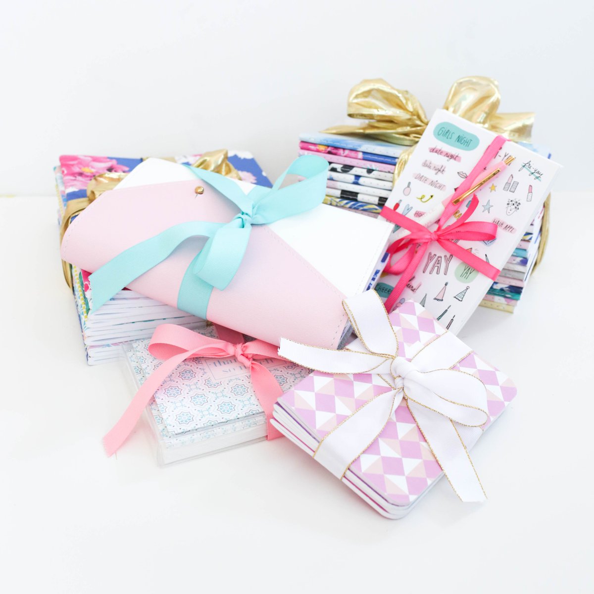 May Designs (maydesigns) Twitter