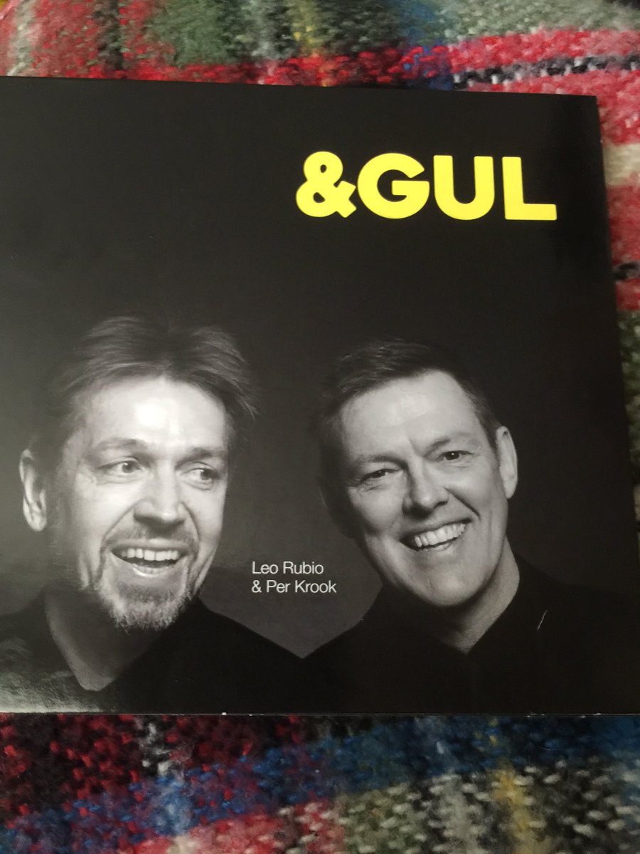 Nabru35's tweet image. Njuter av härliga AIKsånger med  drömmar om att kunna vara plats igen. Tänker på alla fina AIKsupportrar.
Tack Leo och Janne för besöket.