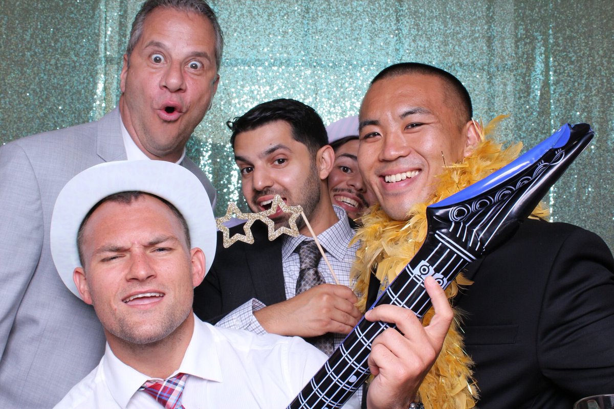 OnePlugEnt's tweet photo. Photo Booth Fresh ๐About to call the paparazzi!! โ๏ธ๐ฌ๐๐ฐ๐ผ #ItsLit Find a friend, Tag a friend! #OnePlugent https://t.co/XqCvcKyEsI