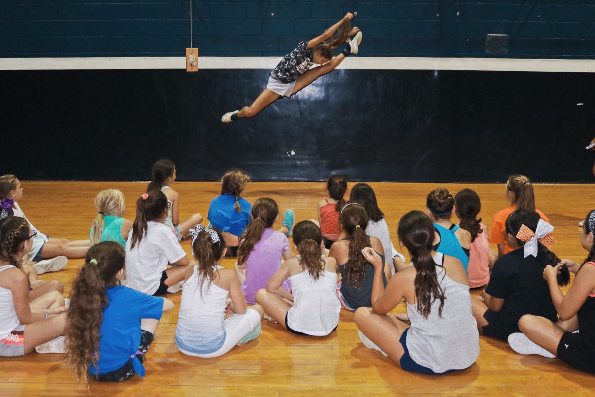 Midd South Cheer tweet media