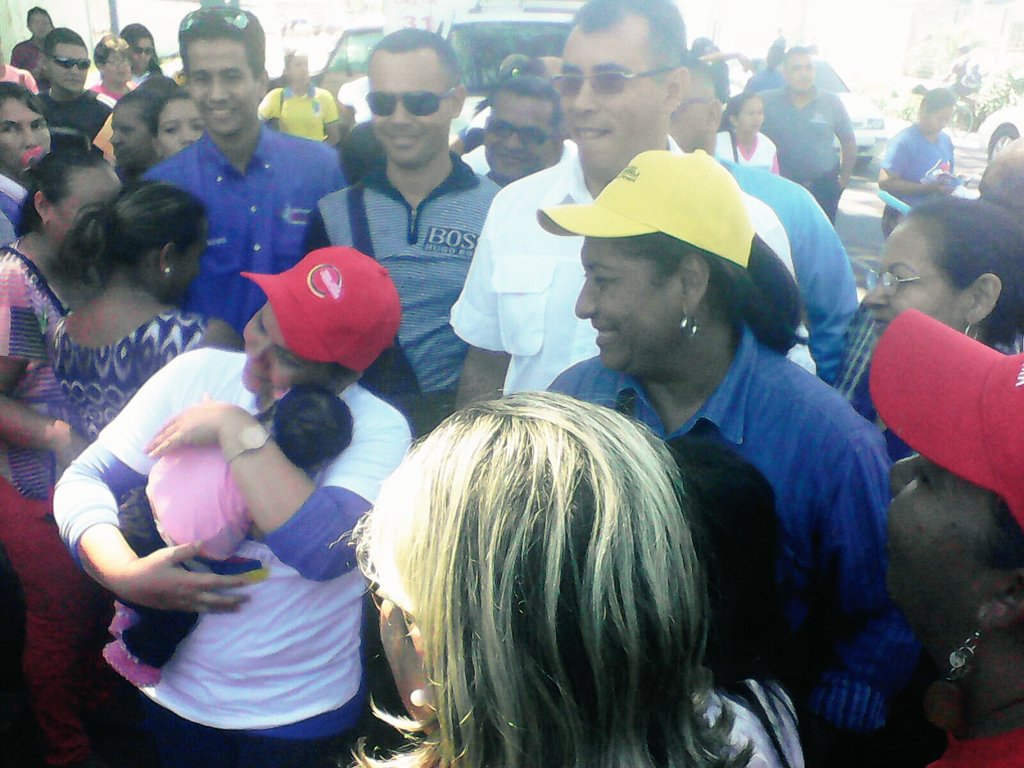 yaritzadelta's tweet photo. Amor es lo q damos en nuestra revolución avanzando hacia la Constituyente este 30/7 https://t.co/kNscvBZIEs