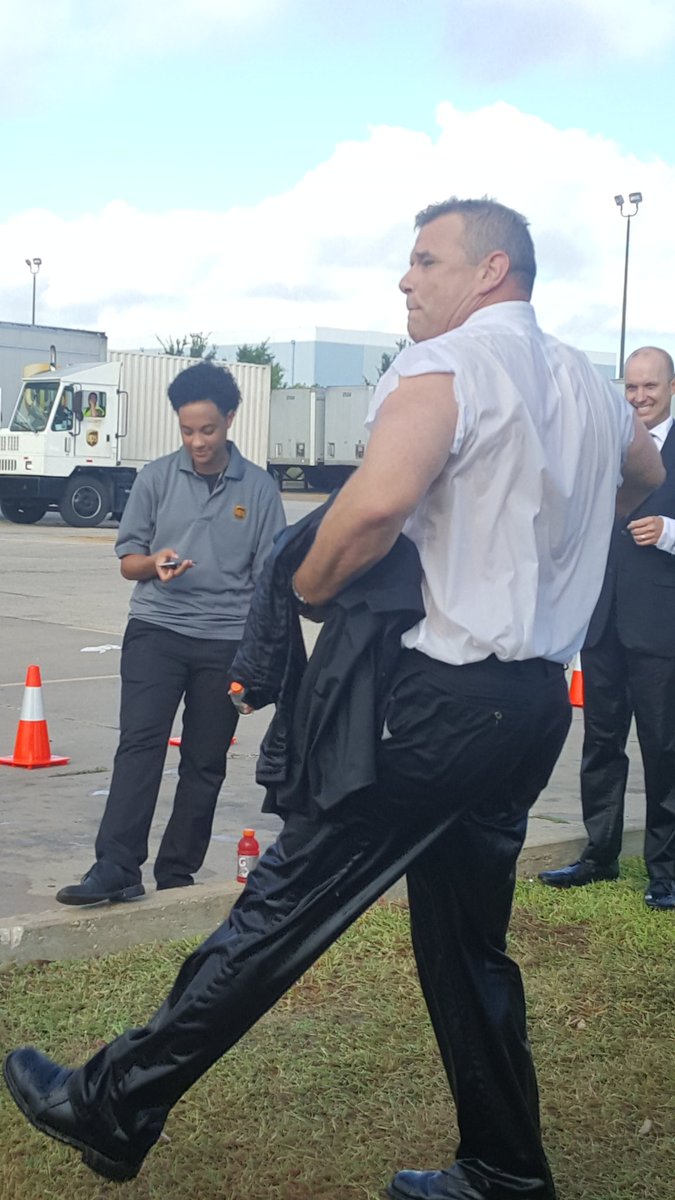 RoundRock_Force's tweet photo. Aftermath of the ATX dunk a manager for safety @nicholasewest @Ricups @RGlenewinkel https://t.co/Ym0w93zyqV