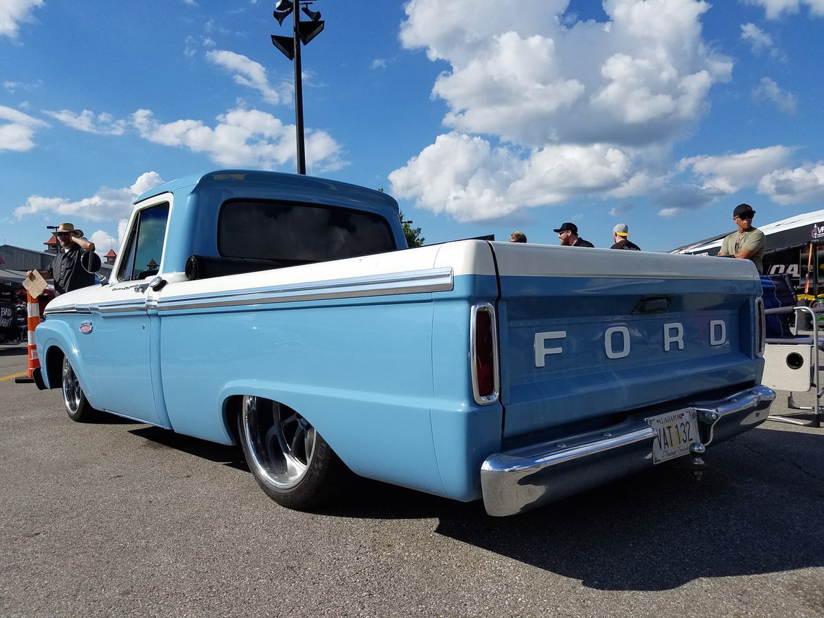 ForgelineWheels's tweet photo. Got old family treasures? @thebigoakgarage turned this #Ford #F100 #protouring with #Forgeline #ZX3P wheels! https://t.co/7s5vbKjFoX https://t.co/tnqQRf3bUs