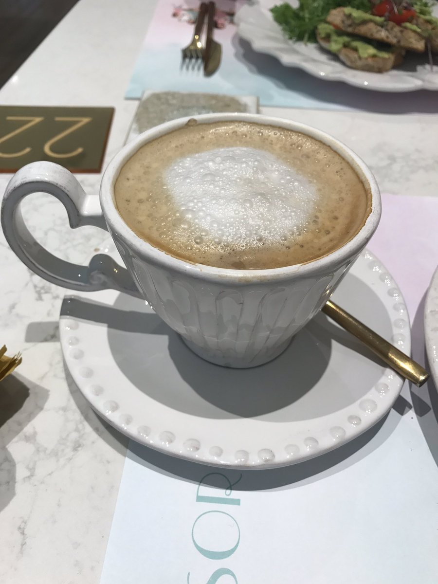 rowena_leung's tweet photo. Who says #coconutmilk can't be #frothed? Thanks for a lovely #pickmeupper @sorelleandco for the #latte! #torontobakeries #beautifulinterior https://t.co/KGNAeEDNeF