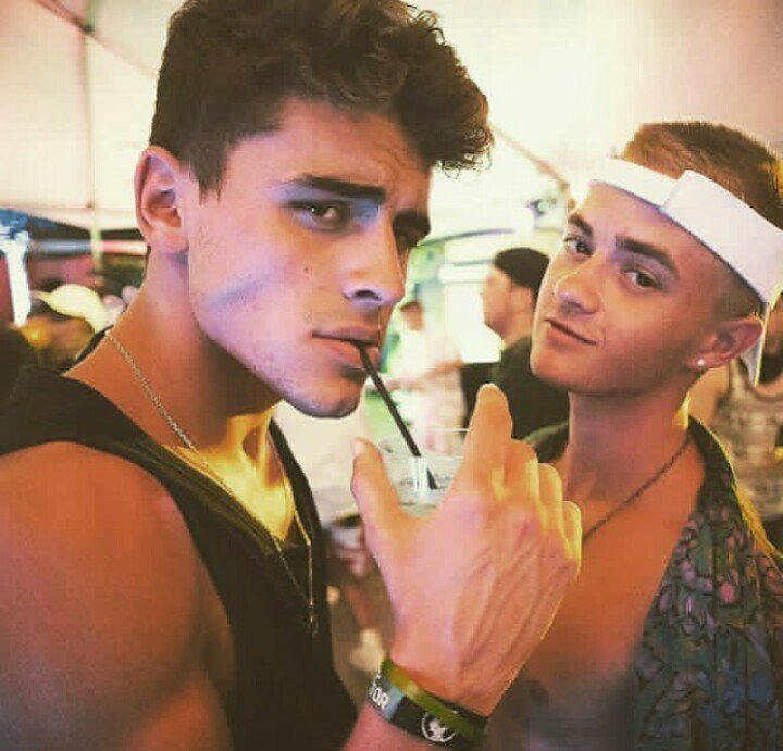 ProyectoMagcon's tweet photo. My #TeenChoice for #ChoiceMusicWebStar is @JackAndJack https://t.co/wiDvIdQfLU