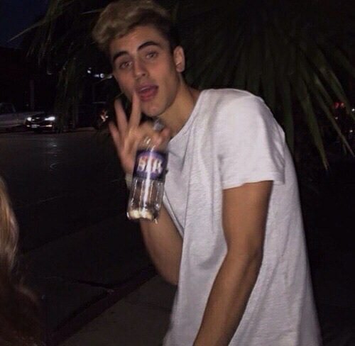 ProyectoMagcon's tweet photo. My #TeenChoice for #ChoiceMusicWebStar is @JackAndJack https://t.co/wiDvIdQfLU