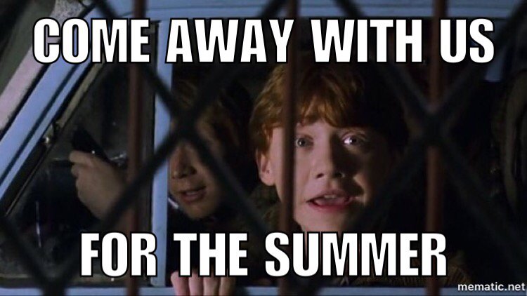 HammyPotter1's tweet photo. #Weasleys #HarryPotter #FlyingCar #TakeABreak https://t.co/qgAnKMnCoN