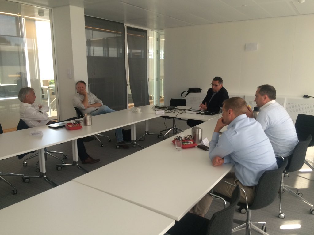 Vandaag <a href="/BZWConnect/">BZW Connect</a> kennissessie over operatiekleding. Ook dat is @bzw_vnoncw; kennisdelen en verbinden van ondernemers