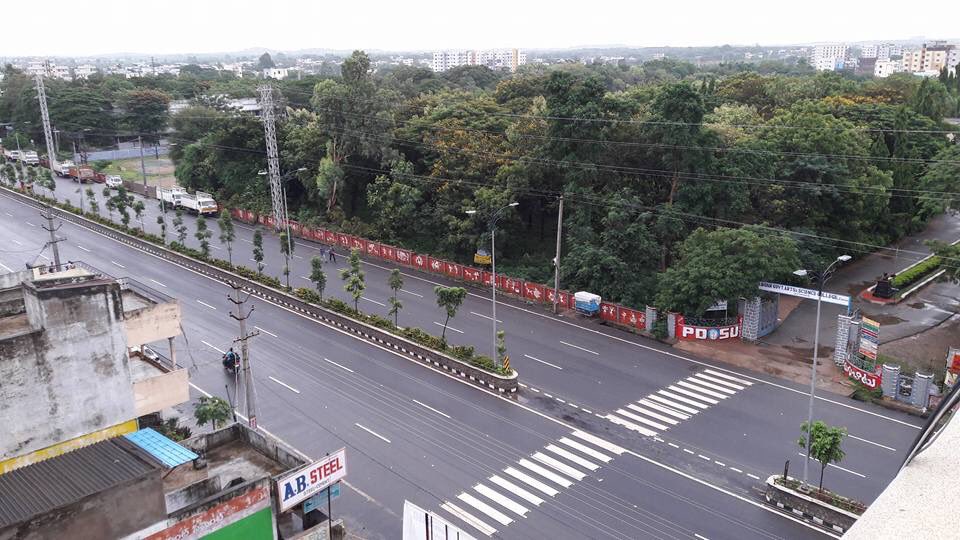 Aj_vadde's tweet photo. @KTRTRS @RaoKavitha Sign's of Development, Really felt happy when saw this pictures.#KHAMMAM CITY # TELANGANA. https://t.co/mHO8Lq0Ia4