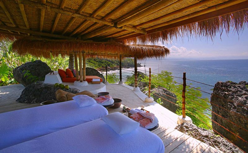 HudsonMOD's tweet photo. Nihi Sumba Island voted #1 hotel consecutively for the second year in a row!  @Nihiwatu_Resort  #HudsonMOD https://t.co/XAsePw2rUh https://t.co/ba252DYoZR