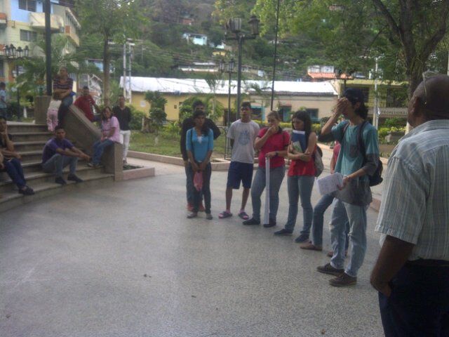 Tr4Comunicacion's tweet photo. Conformación de brigada Robert Serra @Gregorycolmnars @Mayesocialista @MiilanesManuel @LinaresGioandre https://t.co/1jWJlwfY8k