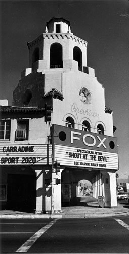FoxFoundation's tweet photo. The Fox Riverside Theater, 1976 https://t.co/1bpYbH6dhF