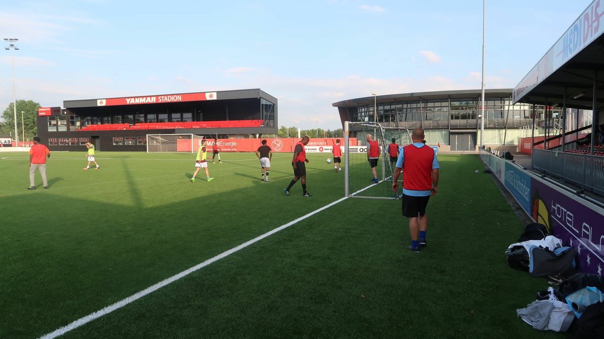 Kom jij ook 2 keer in de maand voetballen in het Yanmar stadion? Meld je dan snel aan voor Ballen met de buurt via thecity@almerecity.nl