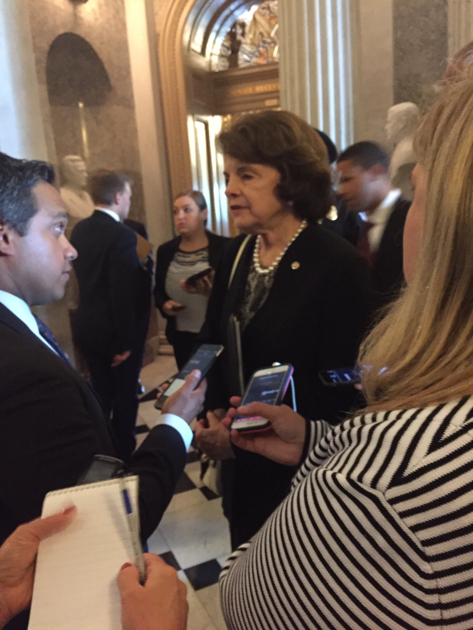 Leandra Bernstein On Twitter Feinstein Says No Opposition To Chris Wray Nomination To Head Fbi Get Him On The Job