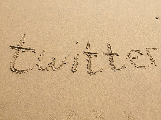 giladsal's tweet photo. Twitter Announces Built-In Polls: What Does It Mean For Your Business? https://t.co/nTwhqP0KUS #SocialMediaTips #SocialMediaMarketing https://t.co/0uUijI7H0r