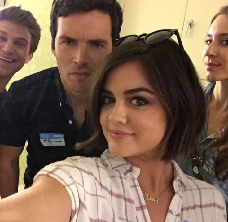 spobyslay's tweet image. Imagine Ezria hanging out with Spoby