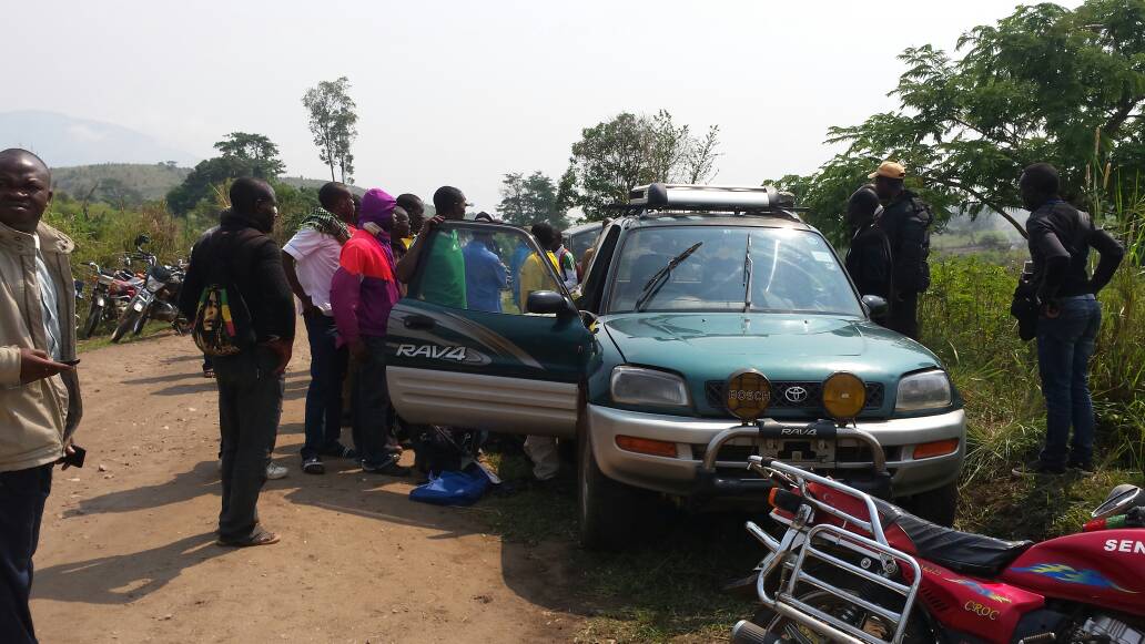 EgliseCatholiq4's tweet photo. Les voitures des 2 prêtres enlevés sont retrouvées à #Kavasewe à 18km environ de #Bunyuka. L'enquête se poursuit! https://t.co/ooTdKD3F8F
