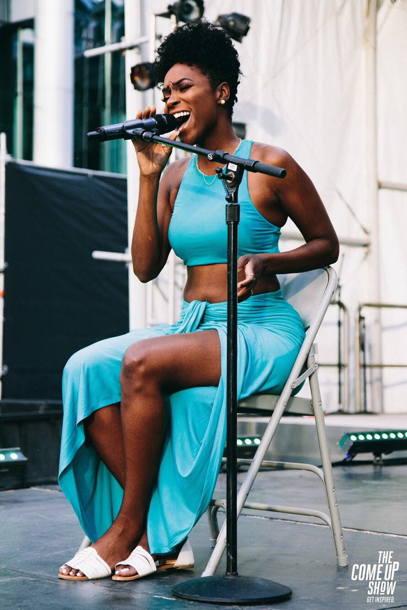 thecomeupshow's tweet photo. .@Jayd_Ink slaying it at #unityfestivalto https://t.co/jtOh1nb5Kc