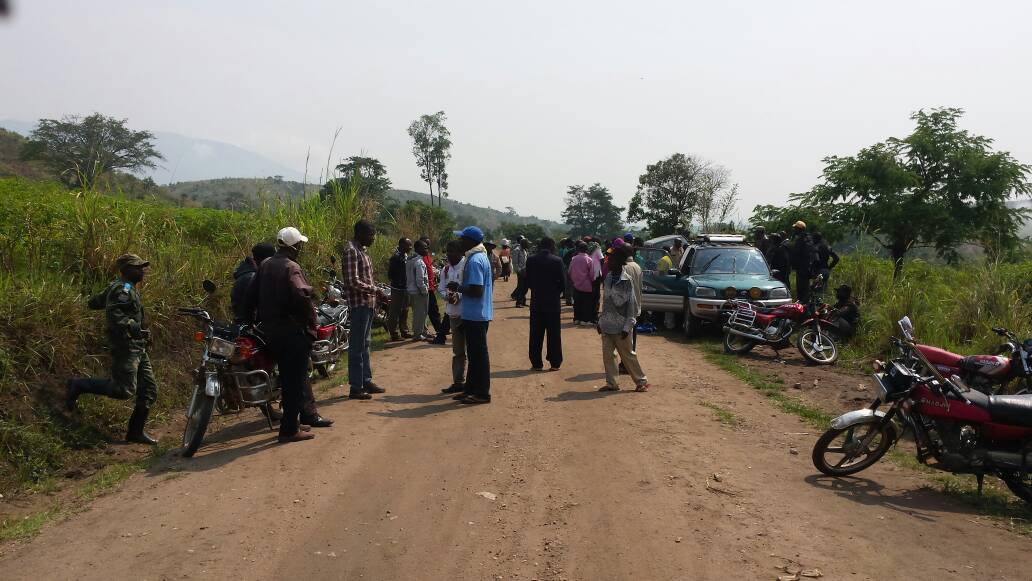 EgliseCatholiq4's tweet photo. Les voitures des 2 prêtres enlevés sont retrouvées à #Kavasewe à 18km environ de #Bunyuka. L'enquête se poursuit! https://t.co/ooTdKD3F8F