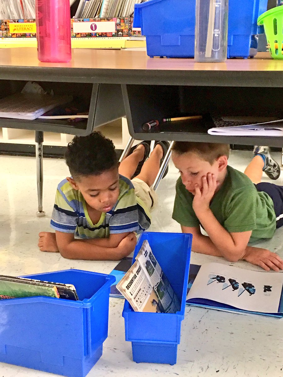 CCPSTeacher's tweet photo. Enjoying reading with our partners at #ycsdSummerAcademy #ycsd17 https://t.co/6AJbcMjDj7
