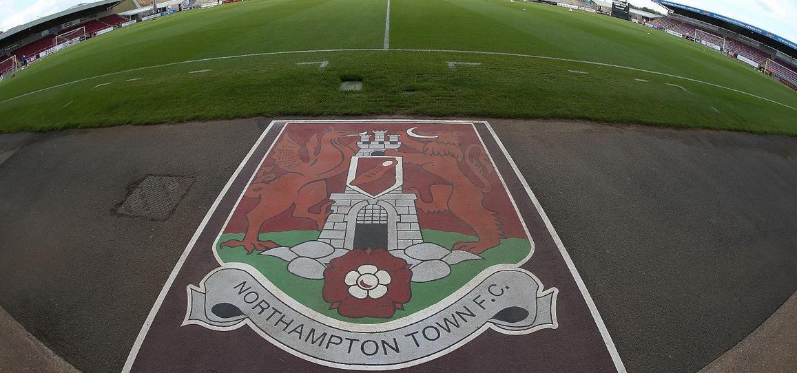 bet365's tweet photo. 🖊 Crooks
🖊 Powell
🖊 Foley
🖊 Smith
🖊 Barnett
🖊 Waters
🖊 Bowditch
🖊 Taylor
🖊 Poole
🖊 Kasim
🖊 Lobjoit

😍 Summer, Cobblers style.

#ntfc https://t.co/NdstkIHUGe
