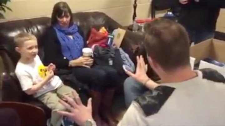 michaelkent's tweet photo. Performing backstage at #miraclesandmagic for a young fan. @jonpetz #magic #illusion #cardtrick https://t.co/LbXndxMD9V https://t.co/9NZjggSEsu