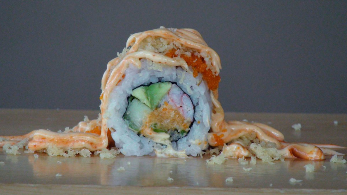 Craving sushi? 😋Stop by our Fairview Heights or St. Charles locations for $6 rolls today