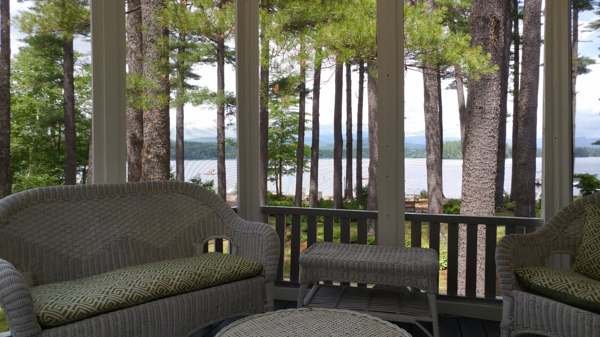 PPIKEZAR's tweet photo. Lunch break in the gazebo! Another beautiful day here at Pleasant Point Inn @PPIKEZAR #Kezarlake #vacation #Maine #summer https://t.co/dxXB3QnZWk