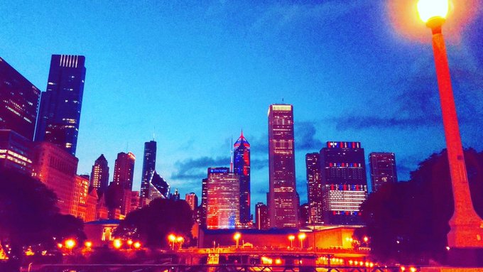 #Chicago 🌠 https://t.co/ndvBSGGn75<a href="/tag/chicago"class="tags">#Chicago</a>