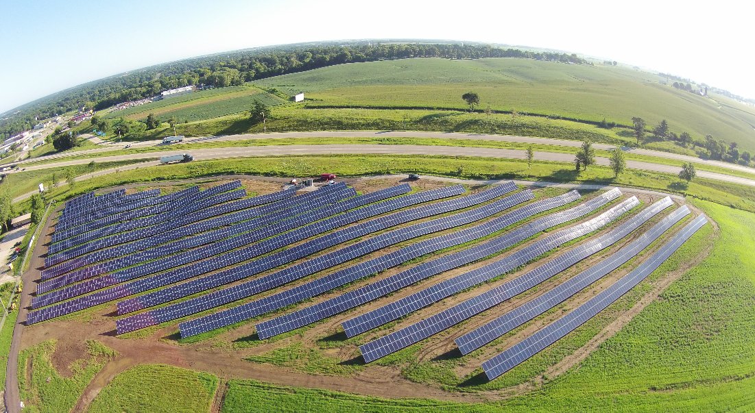 Case Study: Read how Geneseo, IL benefits from large-scale renewable energy illinoiscleanenergy.org/sites/www.illi…