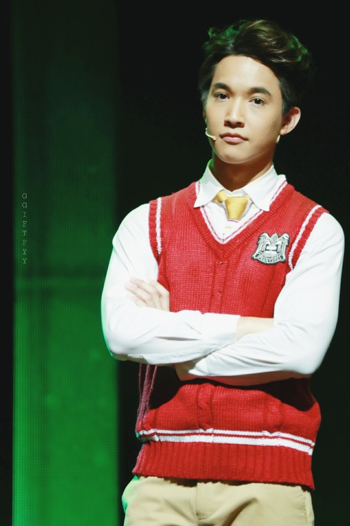 GGiftfyy's tweet photo. ผ่านไป 1 เดือนเเล้วหรอ : )
#ritzcomebacktoyouconcert https://t.co/X4achRWe7V