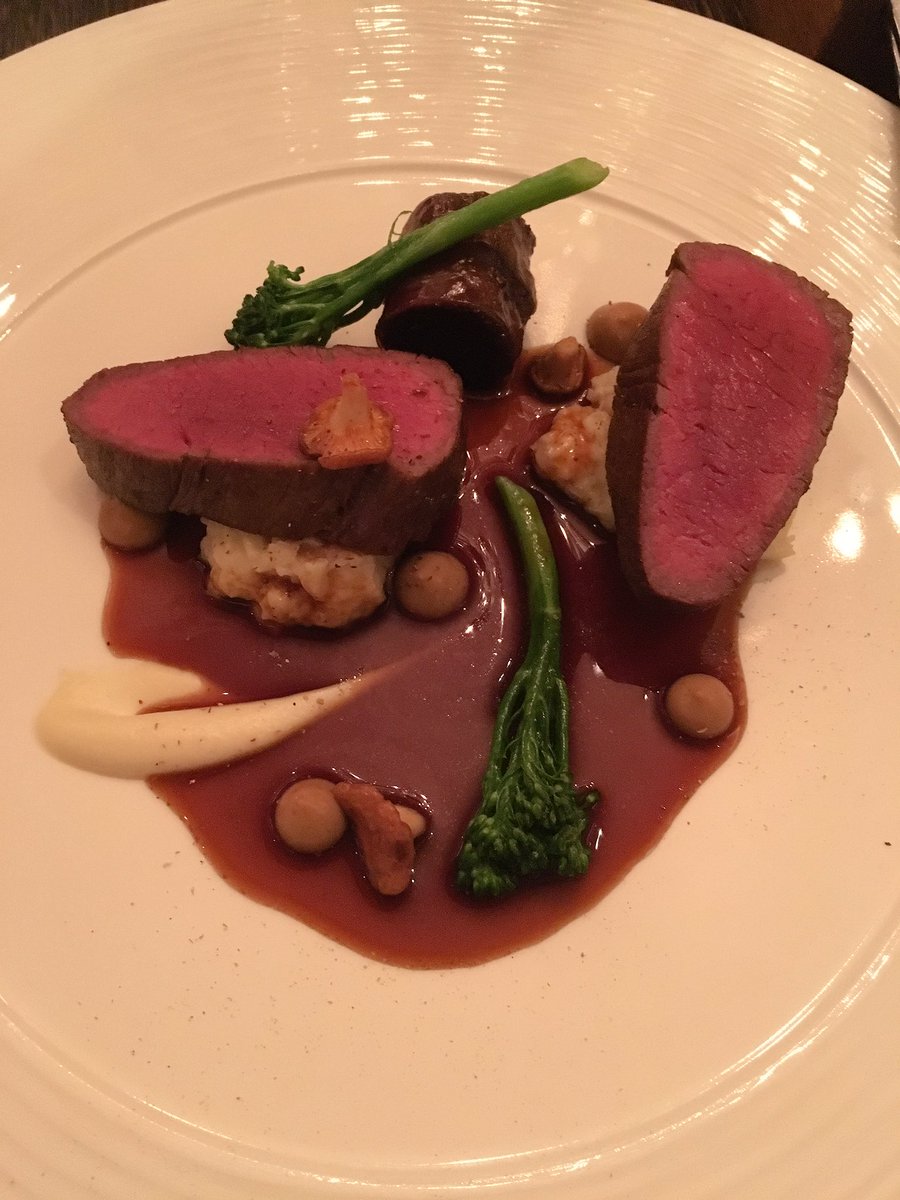 SarahFenton123's tweet photo. Amazing dinner last night @TheManorHouse with AC Travel 👌🏼 https://t.co/wkRKfVfvNR
