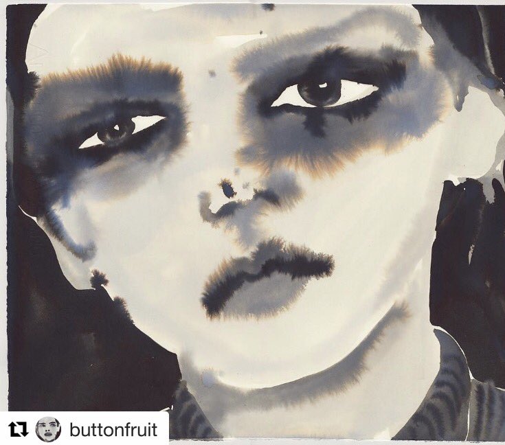 emilyhampshire's tweet photo. 🖤#buttonfruit I want to play her(and/or him) 🖤 https://t.co/xaR2OhcTJv
