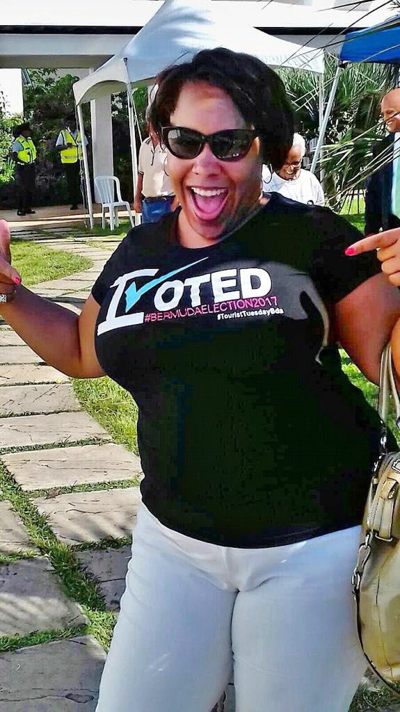 touristtuesday's tweet photo. Someone's excited!!
Burns, Boobs &amp; the Ballot!!

#BermudaElection2017
#BdaVotes2017
#TouristTuesdayBda
#Bermuda https://t.co/QSvk2bL8Xo