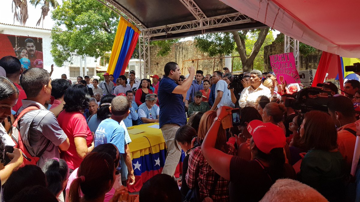 Nicolas Maduro Guerra tweet media