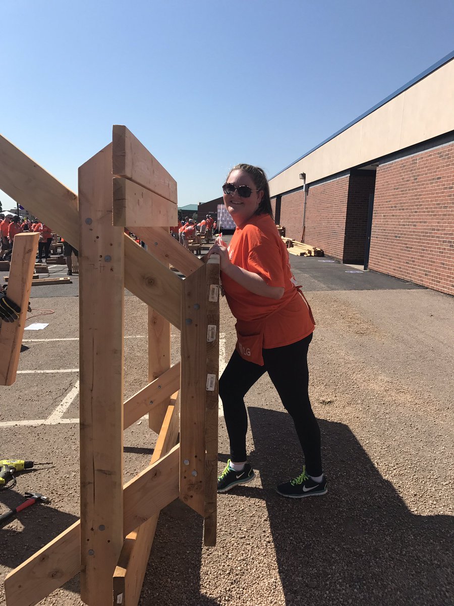 KimReillyRW's tweet photo. #ServicesSelfie #HomeDepot #Rockwood https://t.co/8hcvdhRmgX