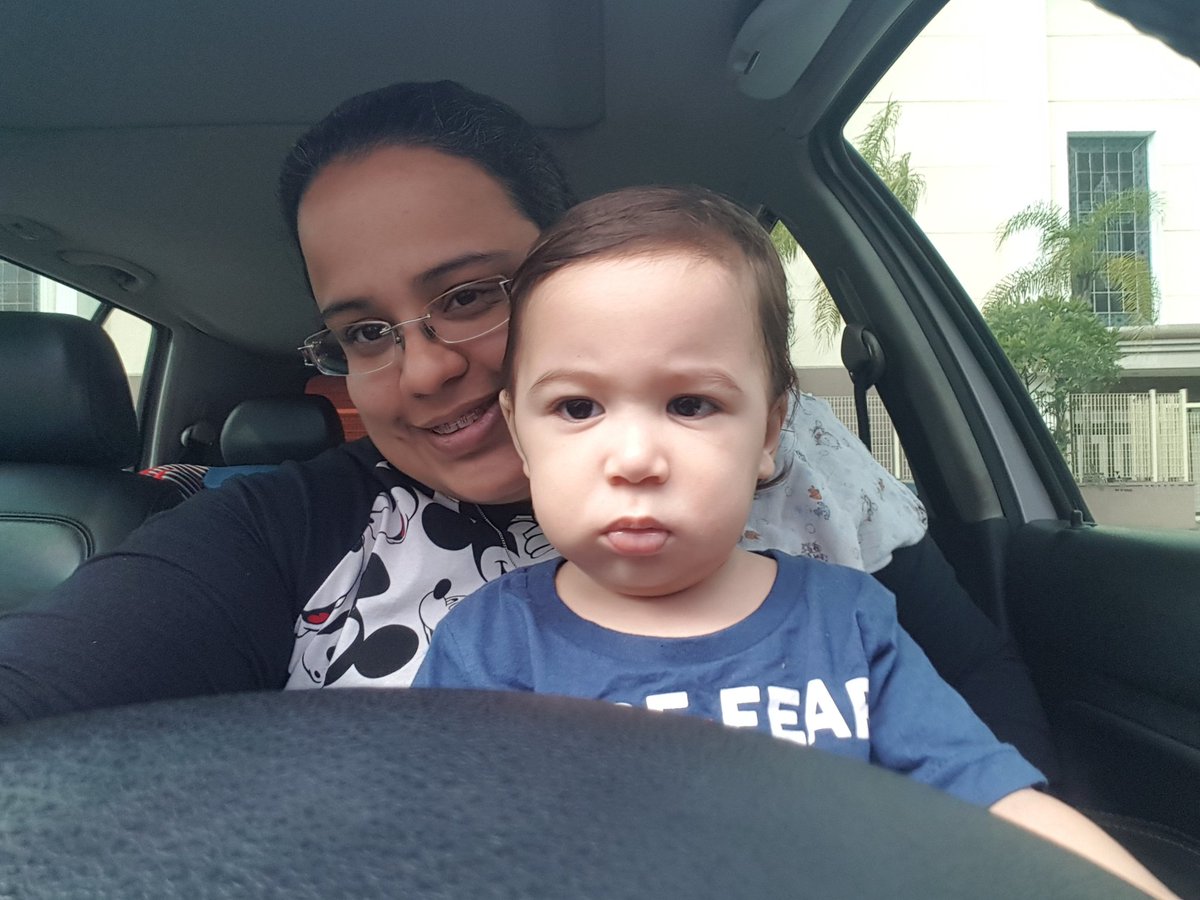 Muita brabeza quando acorda meu deus.