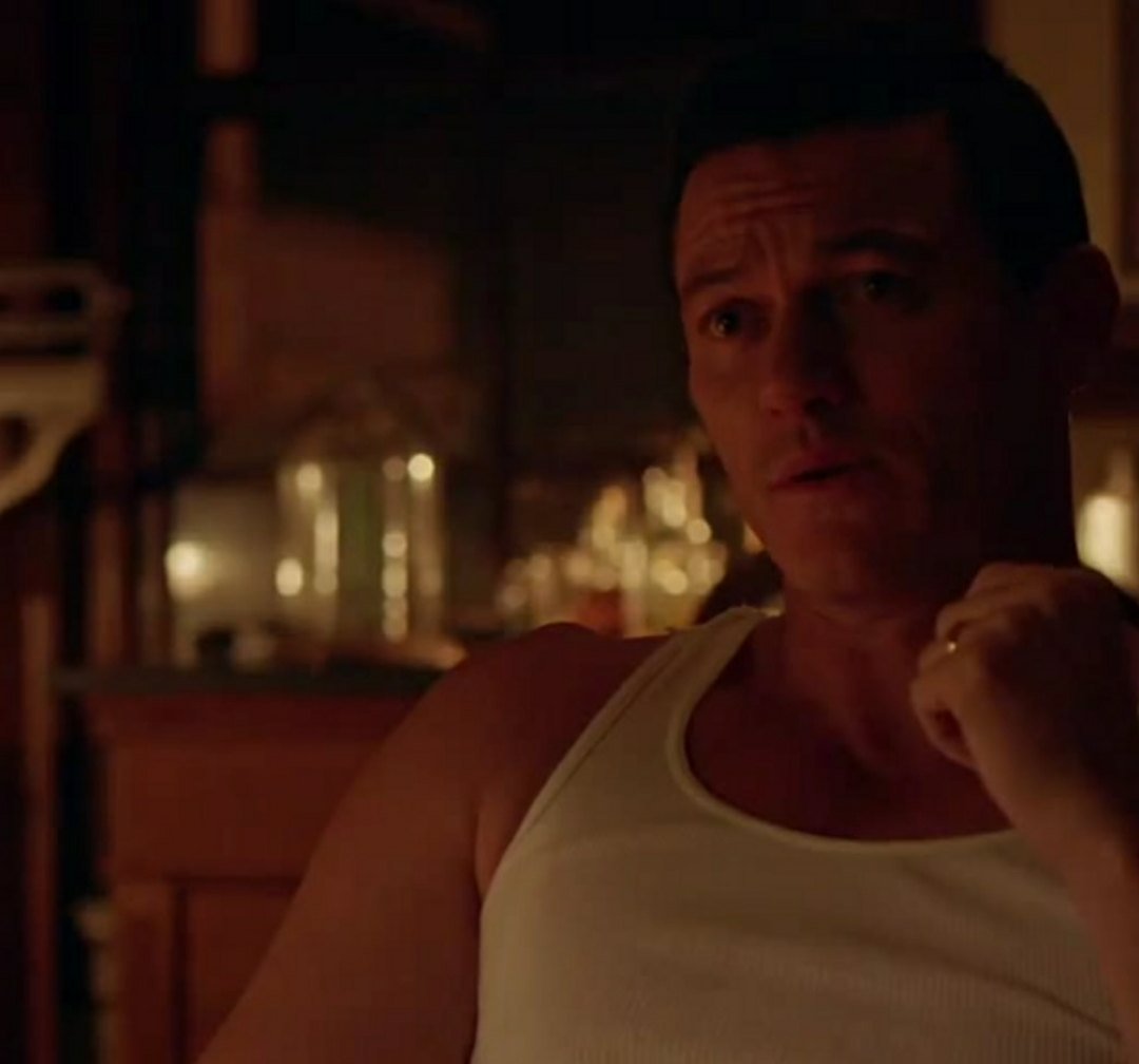 katia221190's tweet photo. My screenshots from the trailer of
#professormarstonandthewonderwoman
My favorite moments with #LukeEvans 
😍😍😍👏👏👏 
#luketeers #lukeevansfans https://t.co/OFA4BB7hMs