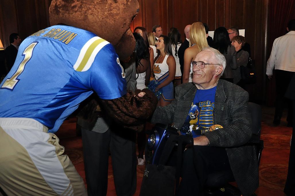 RotaryLA5's tweet photo. In Memoriam: Steinar Tweitan, the Rotarian who had a perfect attendance record in @Rotary for 51 years

Read more: https://t.co/VTd5kqoRI4 https://t.co/weY2wBLKHC