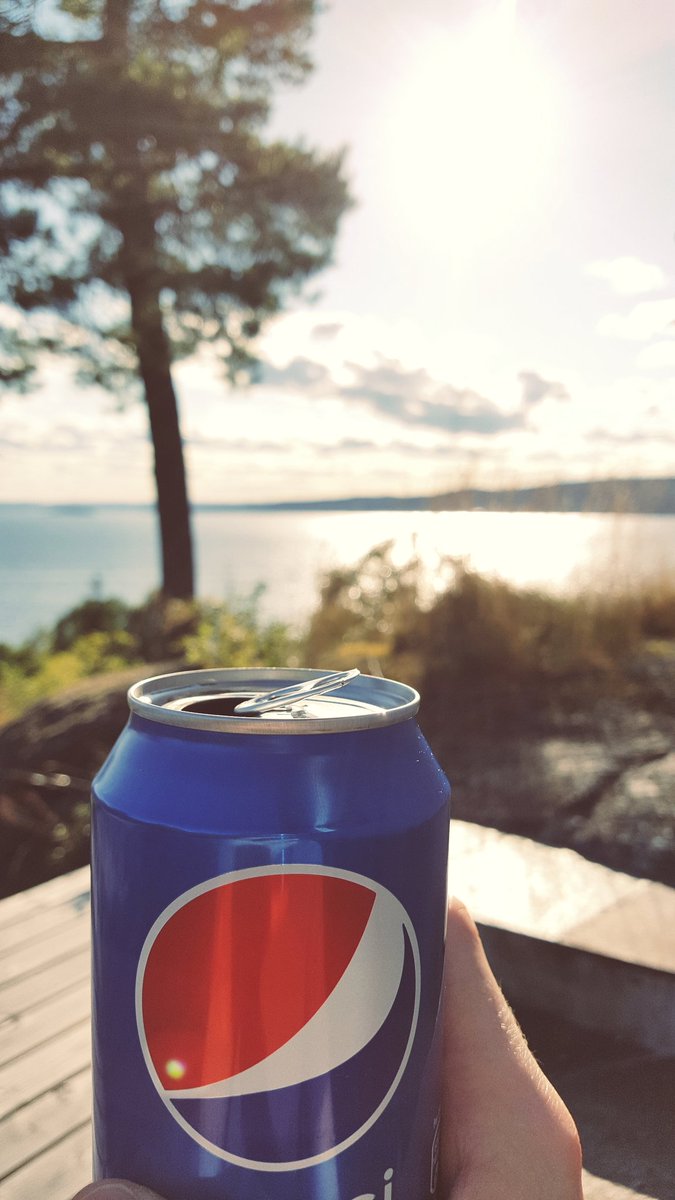 combatcloud's tweet photo. #CrackingOpenAColdOne @pepsi https://t.co/hTeoWmer7J