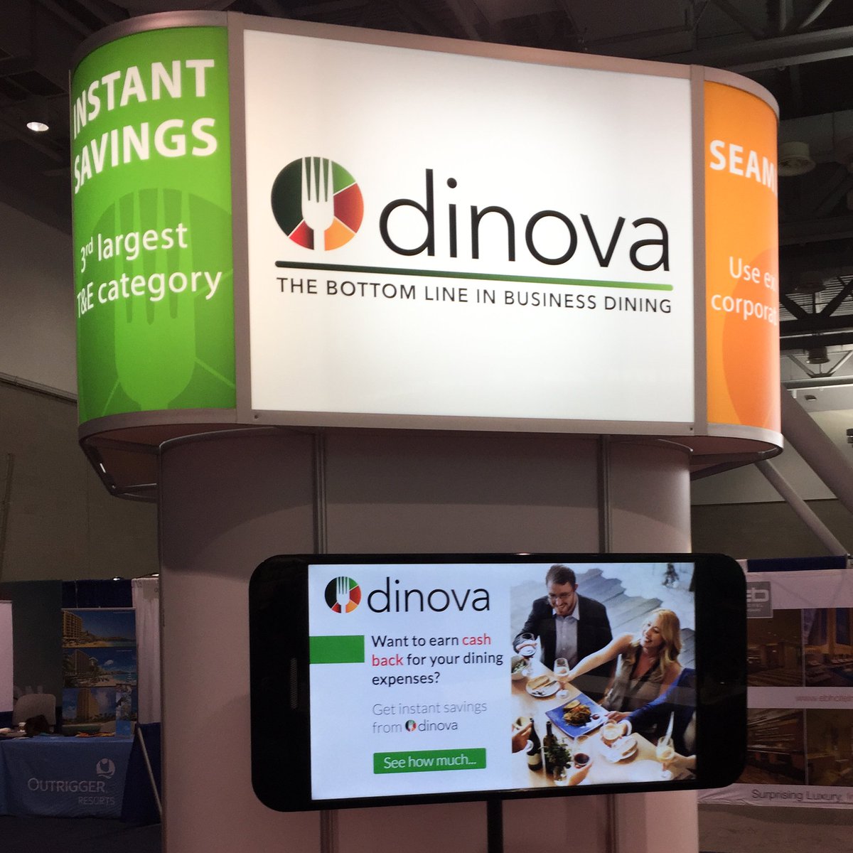 CrunchyTek's tweet image. Everyone @ #GBTA2017, be sure to stop by @Dinovanetwork&apos;s booth #1807 and see Padzilla in action!

#Padzilla #CrunchyTech