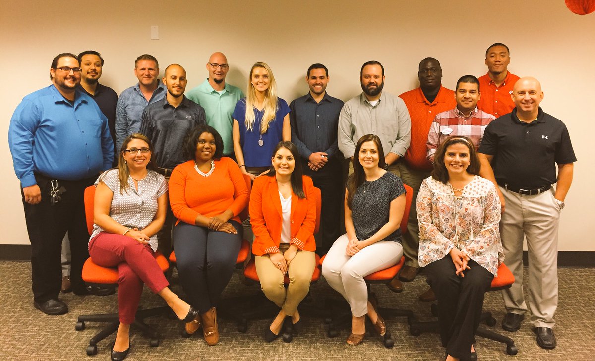 G392 ETL-APs from TX and LA; great Talent Day with these outstanding Target Leaders today! <a href="/AKupchella/">Adam Kupchella</a> <a href="/johnp_sheehan/">John Sheehan</a> <a href="/gator391/">Melissa Trahan</a>