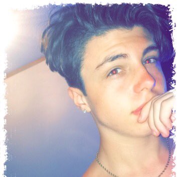 holbrook_devan tweet picture