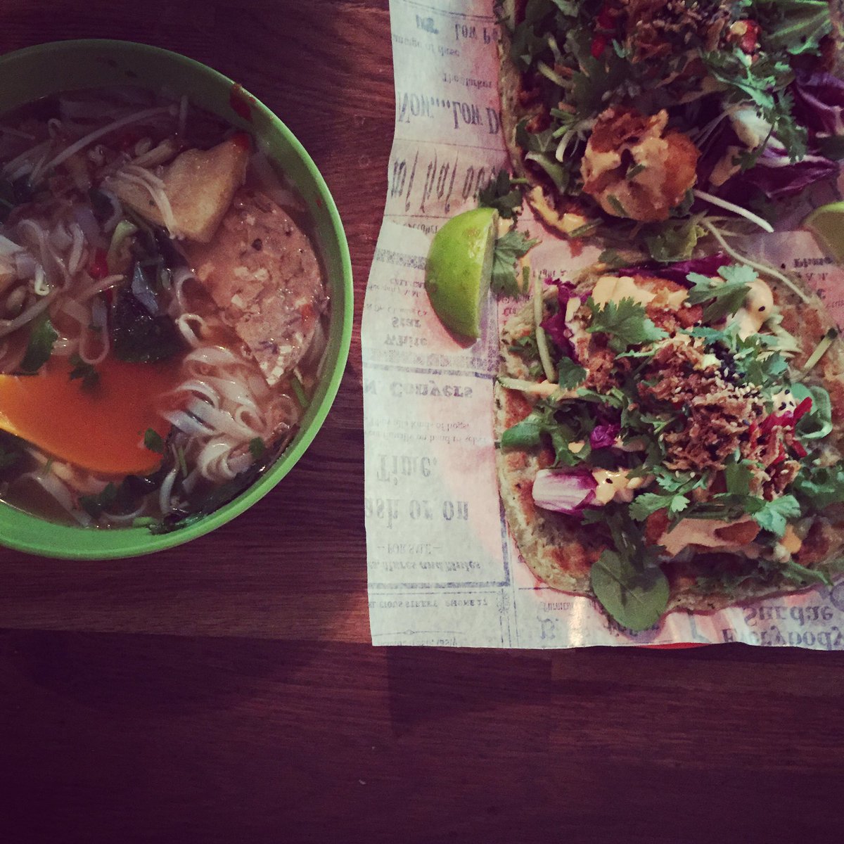 KatjaWillberg's tweet photo. Törkeen hyvää vietnamilaista safkaa saa nyt #töölö 'n #liemi #ravintola 'sta 🍜🔥😍🌮👌🏼🇻🇳 vahva suositus 👉🏼 https://t.co/oMljWE91VU https://t.co/v3Q6eIDff8