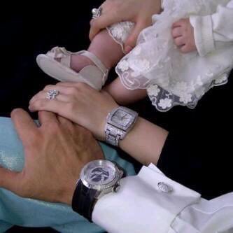 no_sgnl's tweet photo. هم يحسبون الحب رقص وسهر ليل
غاوين تجمعهم على الاثم , حفله

وانا اشوف الحب من باب ؛ تحليل
قلبين تجمعهم على الشرع , طفله https://t.co/qbftThtQR4
